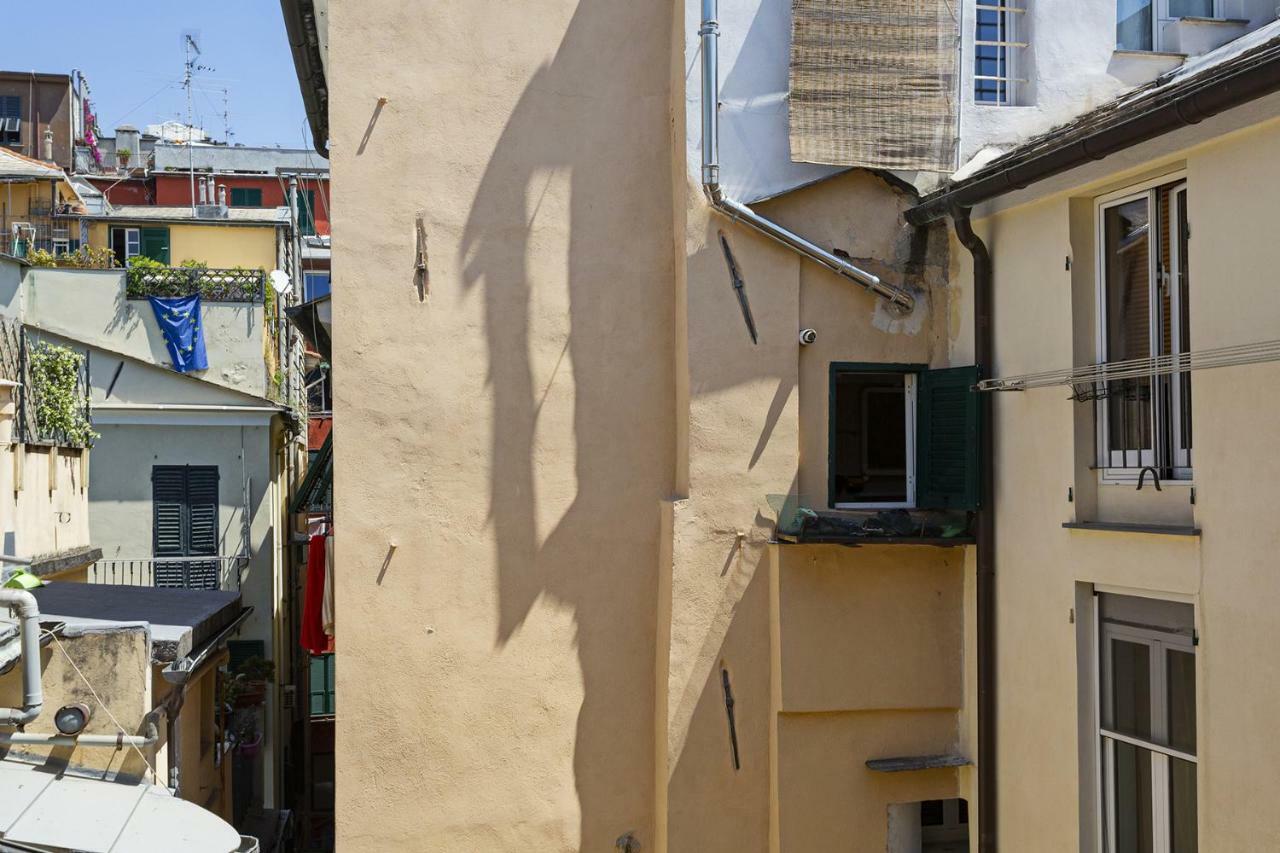 Sui Tetti Del Centro Di By Wonderful Italy Genova